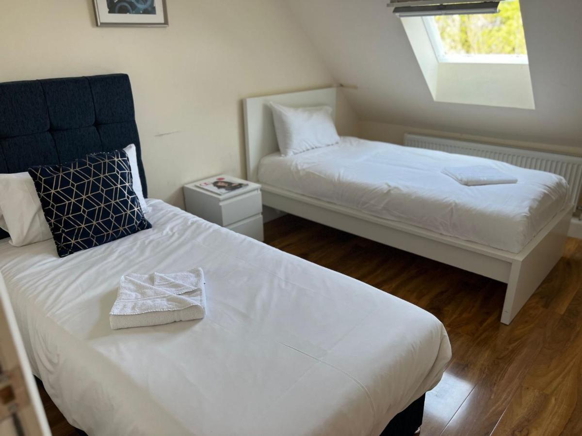 Rc Airport Rooms Стэнвэлл Экстерьер фото